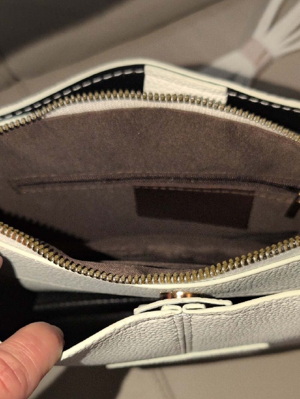 White Vegan "The Sack Bag" with Detachable Strap - NWT - Picture 15 of 16